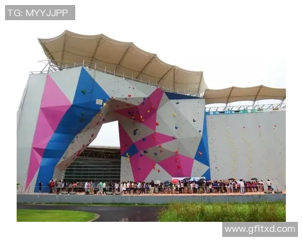 上海攀岩队中路突破革新探索新高度与挑战的精彩旅程 上海攀岩队中路突破革新探索新高度与挑战的精彩旅程