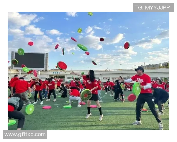 上海飞盘队的团队协作探索与飞盘运动的魅力结合