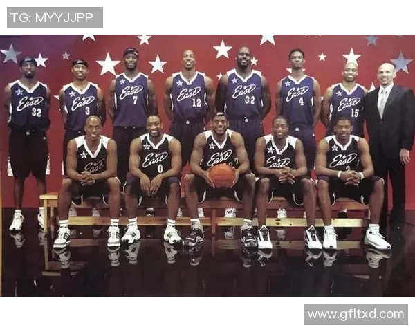 2013年NBA全明星赛东部与西部明星对抗赛精彩回顾与分析 2013年NBA全明星赛东部与西部明星对抗赛精彩回顾与分析