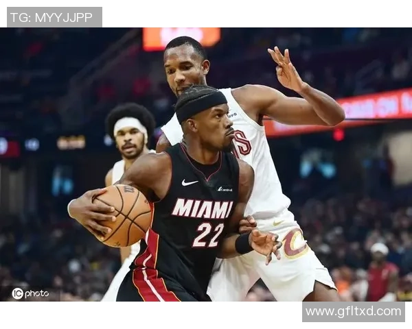 2015年骑士与热火季前赛精彩回放全景解析与赛后点评 2015年骑士与热火季前赛精彩回放全景解析与赛后点评