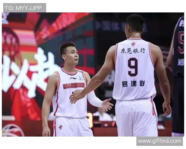 普马斯与华雷斯激战正酣谁能在这场较量中笑到最后